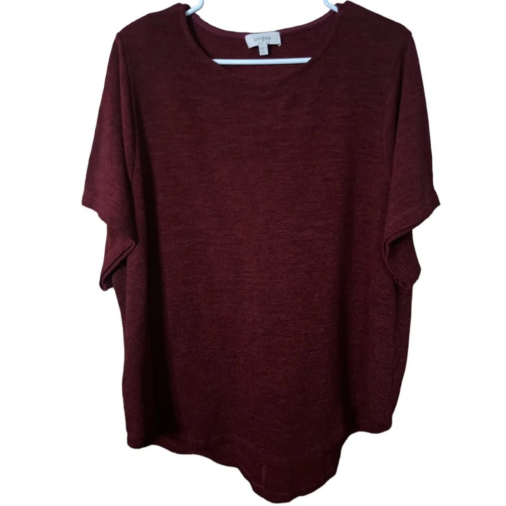Umgee Short Sleeve Knit Crew Neck Tee - Picture 1 of 4
